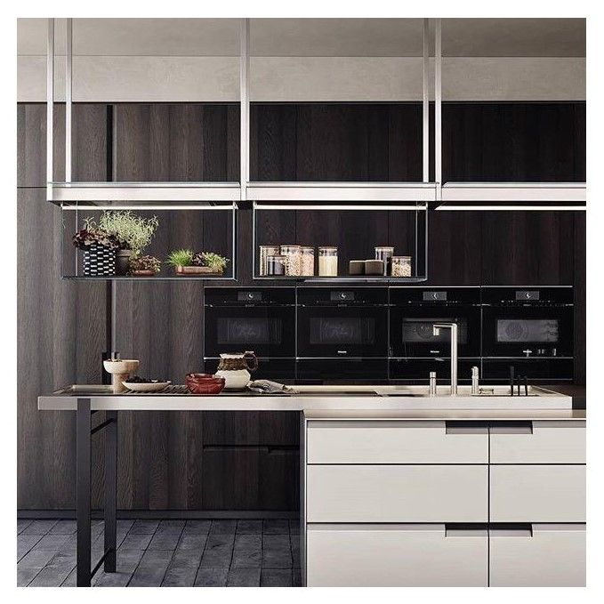 Armoire de cuisine de villa/appartement avec couleur de placage haut de gamme et bois massif durable