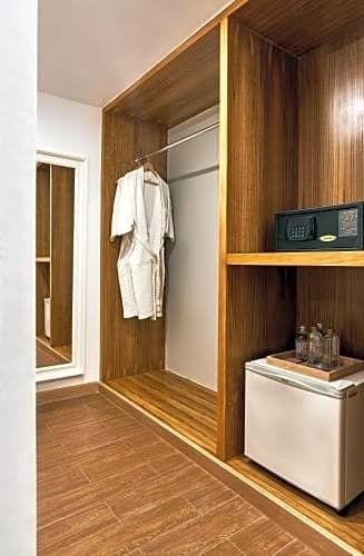 Moderne style M. HDF Armoire de chambre à coucher de tableau pour meubles de placard sur mesure