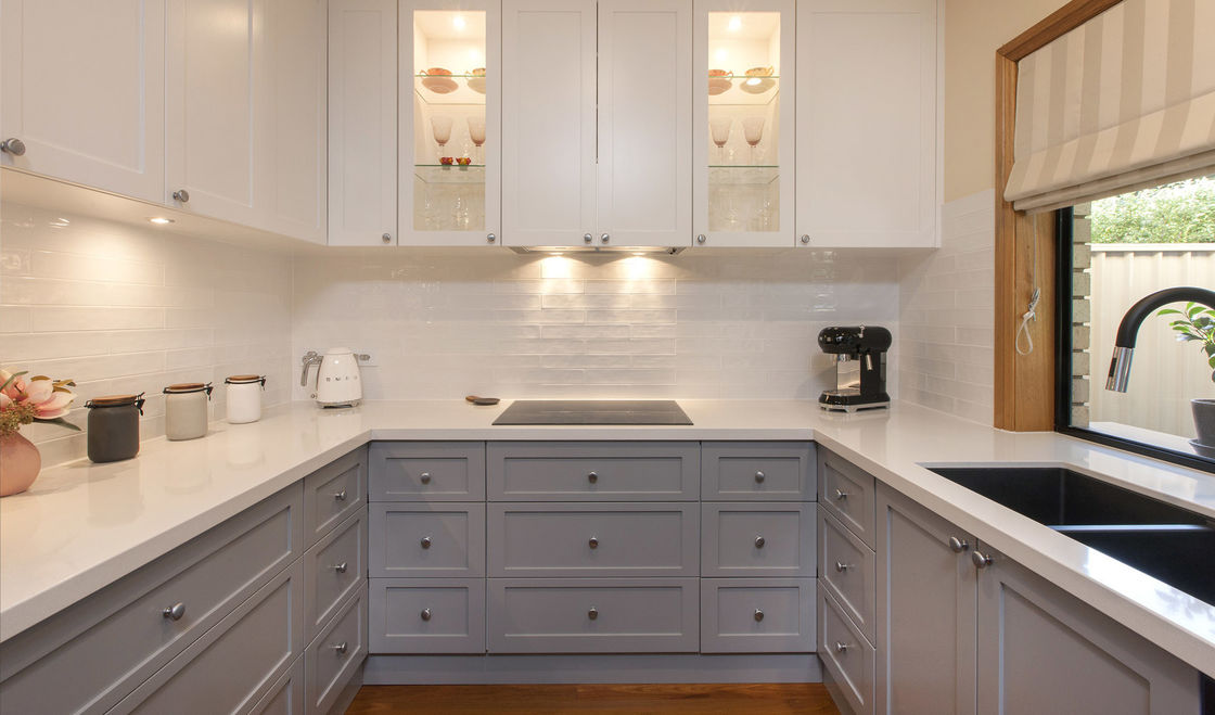 Armoire de cuisine en pierre de quartz pour un look luxueux et moderne