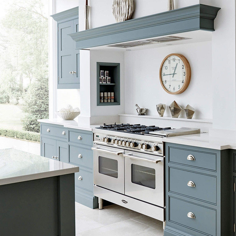 Armoire de cuisine de style européen de design moderne avec couleur de placage personnalisée