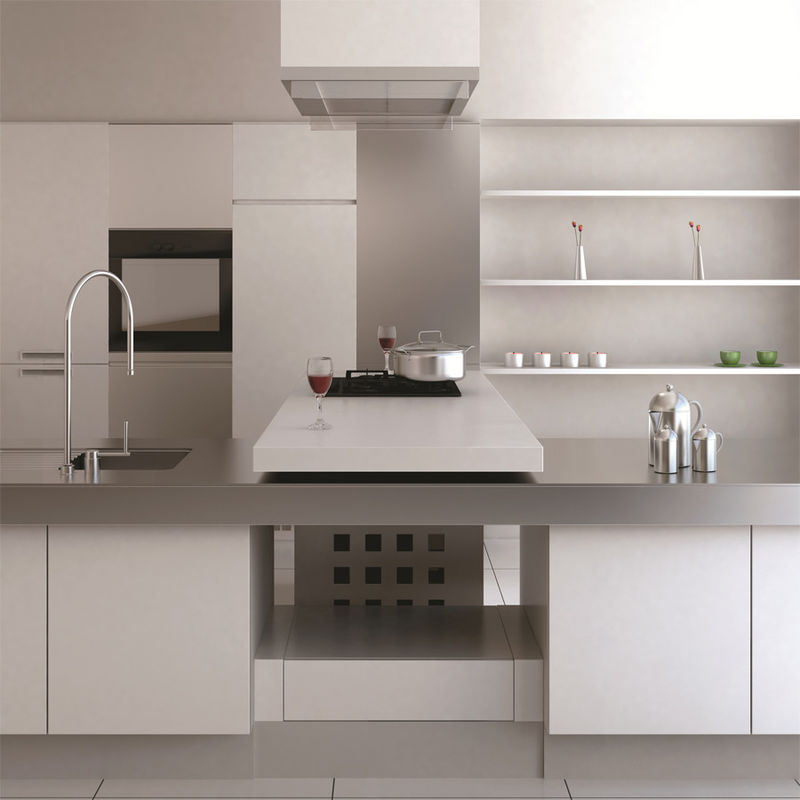 Armoire de cuisine en bois personnalisée avec couleur de placage et accessoires de conteneurs à déchets