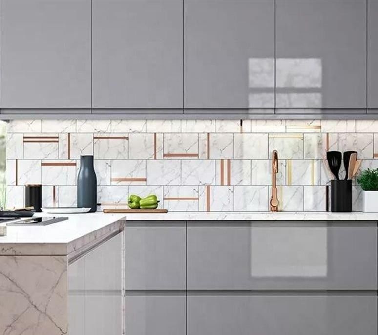 Armoires de cuisine personnalisées hautement ODM / OEM pour les armoires de cuisine en bois massif de conception moderne