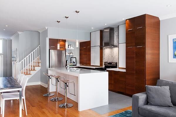 Armoire de cuisine en bois sur mesure avec couleur de placage personnalisée