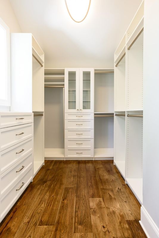 Armoire de chambre personnalisée pour les exigences de style moderne