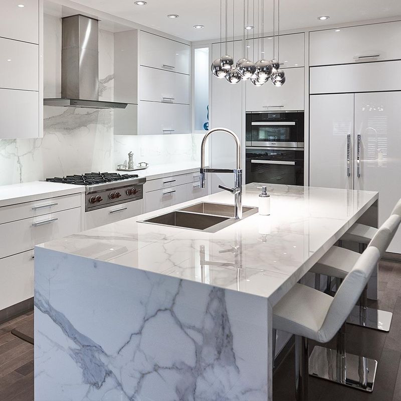 Armoires de cuisine modulaires populaires en bois massif Vintage meubles et accessoires de designers