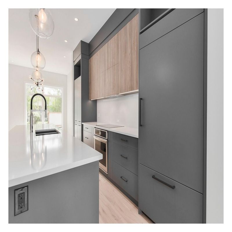 Armoires de cuisine équipées de packs plats avec poignée moderne moins design et accessoires
