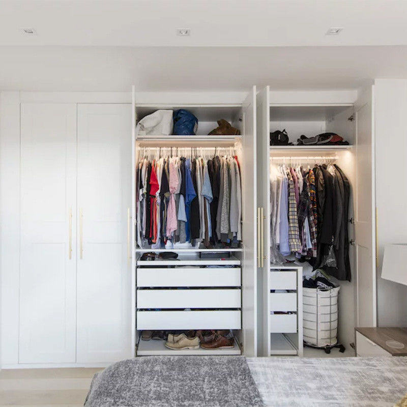 Armoire pour enfants en bois haut de gamme