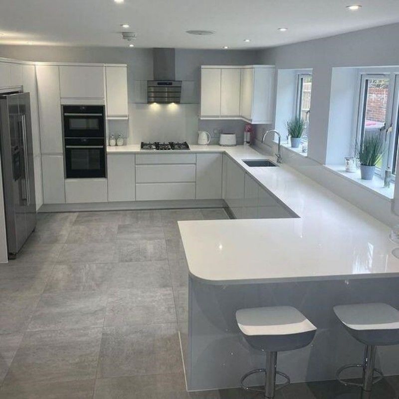Armoires de cuisine modulaires YALIG Bar bleue Hardware Panneau contreplaqué Armoire en MDF de taille personnalisée