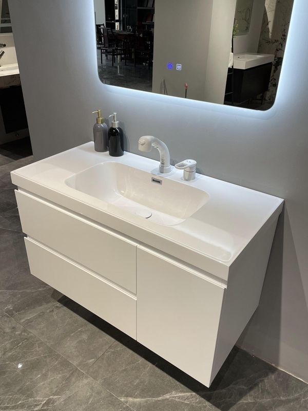 Fabriqué sur mesure haut de gamme de salle de bains européenne Cabinet miroir de vanité pour salle de bains moderne