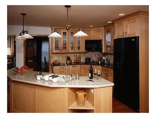 Armoire de cuisine en bois massif moderne avec panneau de porte à membrane en PVC et conceptions distinctes