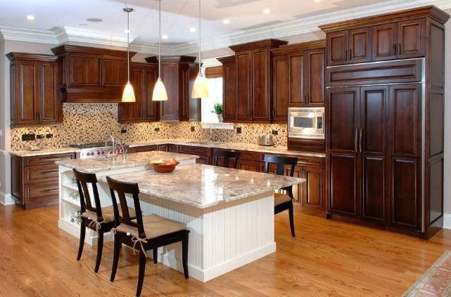 Armoire de cuisine en bois massif moderne avec panneau de porte à membrane en PVC et conceptions distinctes