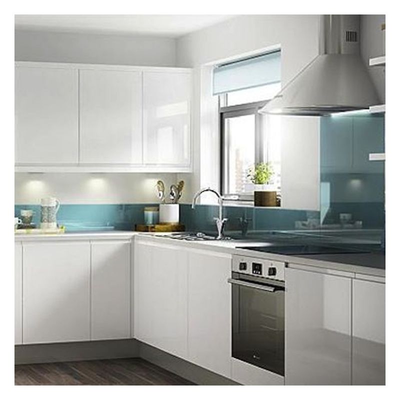 Armoires modulaires de petite cuisine en finition laque brillante claire et couleur Ral personnalisée