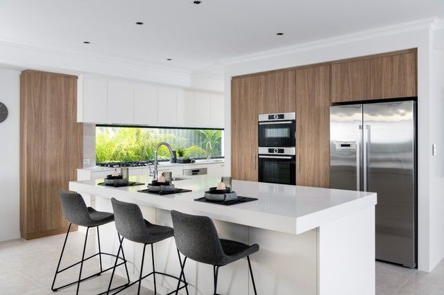 Armoire de cuisine Blum Hardware Villa avec panneau de mélamine et matériau de porte en laque