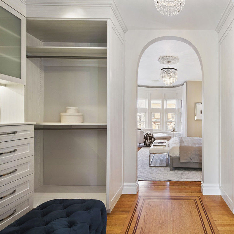 Armoires en bois de style européen Armoire pratique personnalisée pour votre maison