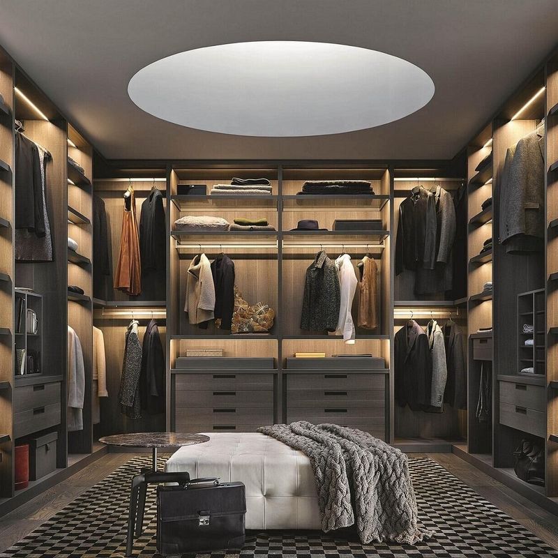 Armoire de chambre à coucher en bois de style européen contemporain