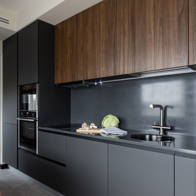 Design d'armoire de cuisine Modulaire en bois massif Mdf Faisceau Laque Finition en bois de noyer Couleur