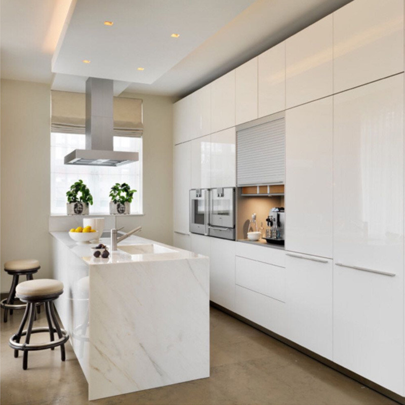 Armoires de cuisine personnalisées de couleur de placage pour le marché en design moderne