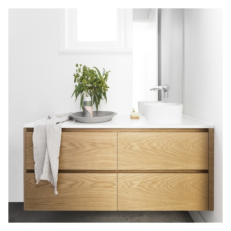 Vanité de salle de bain de style euro moderne avec vanité flottante en grain de bois et miroir en argent