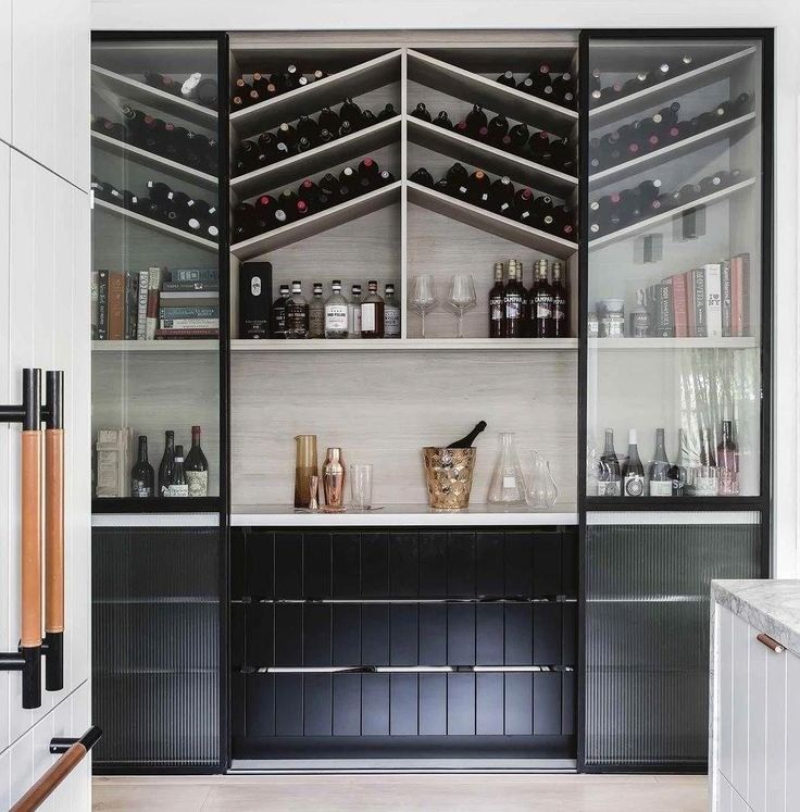 Meubles de maison de luxe modernes de style euro Bar Wine Rack avec design de panneau de style bois