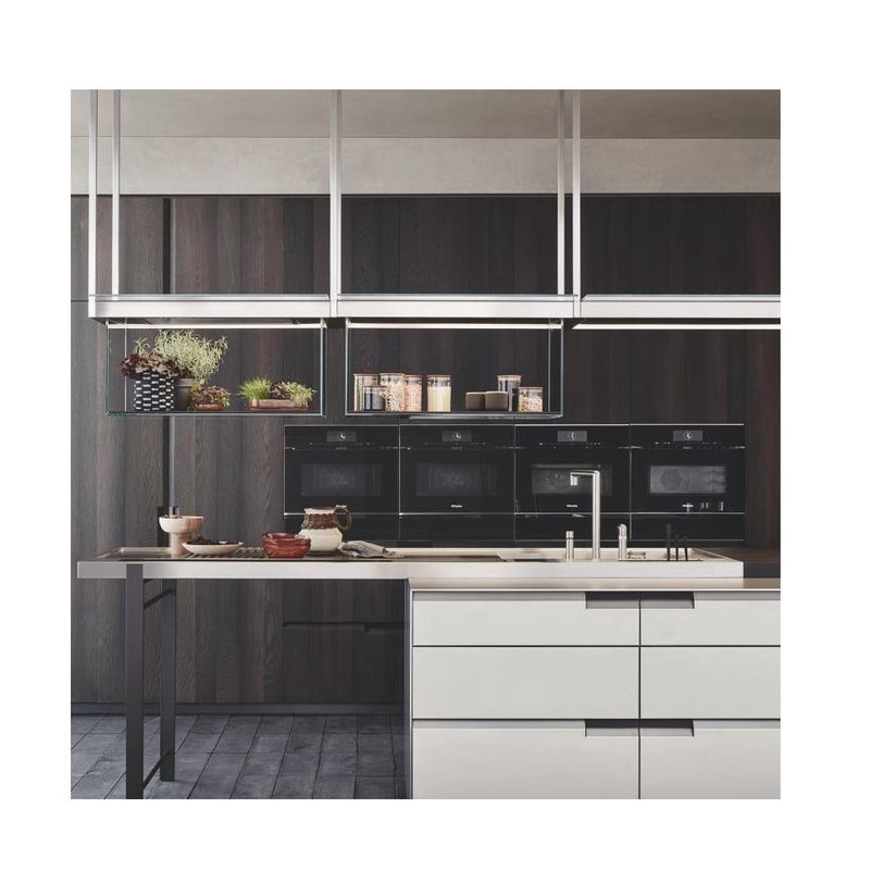 Armoire de cuisine en bois massif à haute brillance avec matériau de porte HDF et carcasse en carton de mélamine