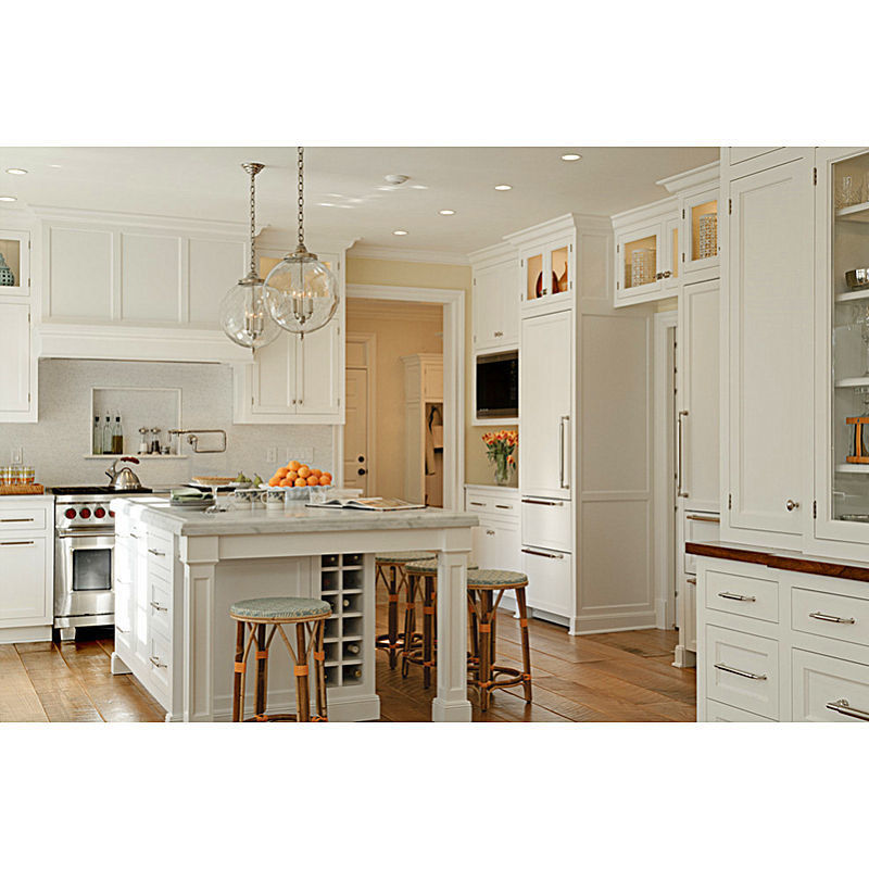 Armoire de cuisine en bois massif sculpté en gris classique américain avec bord plat