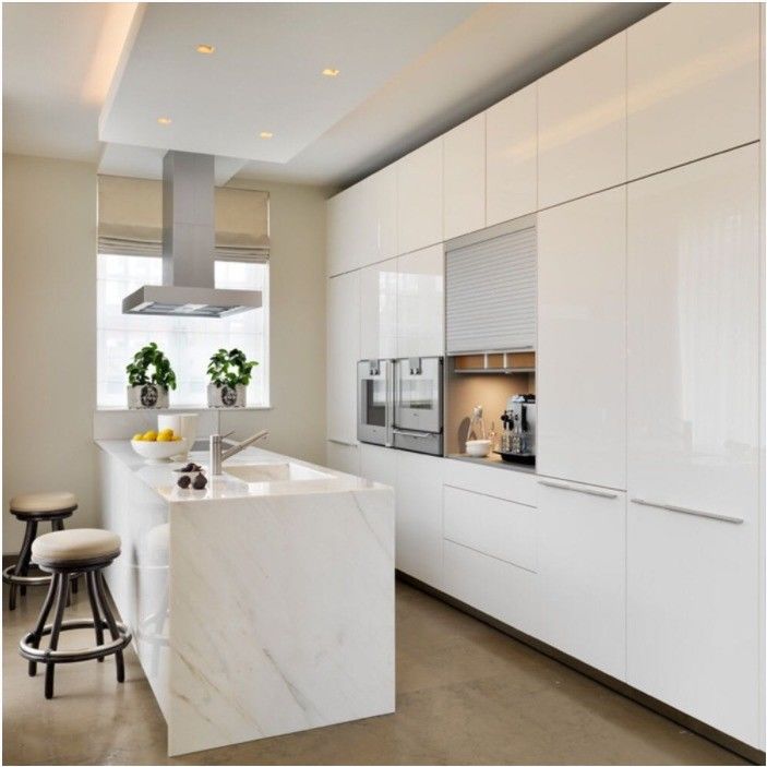Armoire de cuisine en carton de mélamine de design moderne avec combinaison de couleurs de placage personnalisée
