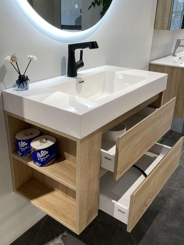 Meubles de salle de bains d'hôtel Taille personnalisée Étanche à l'eau et économe en place