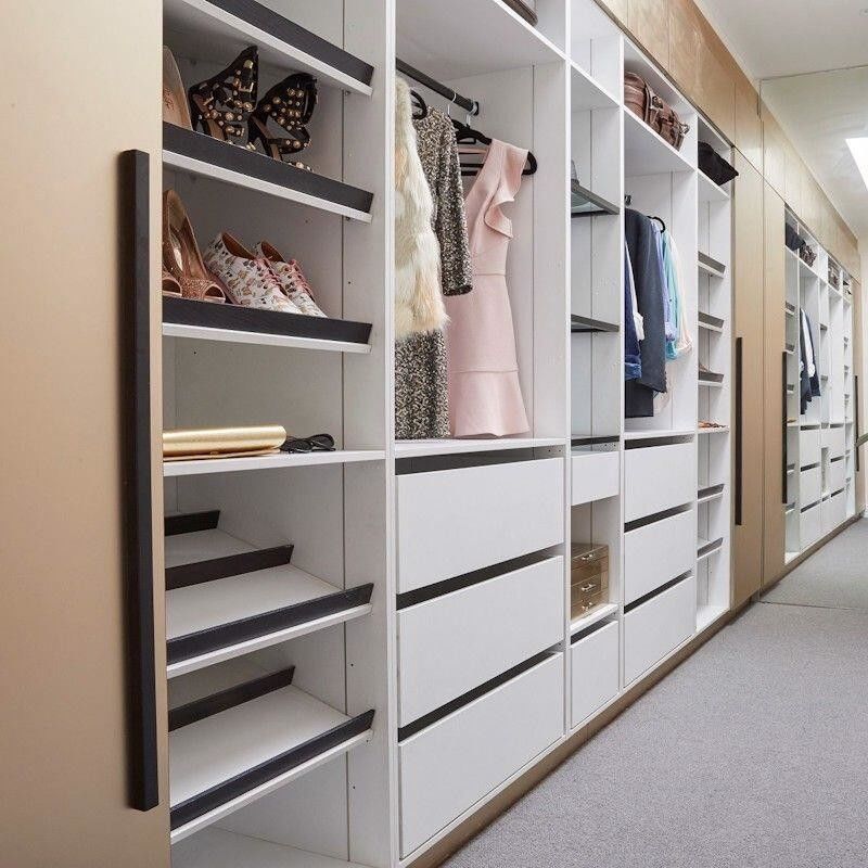 Meubles de chambre pour maître placard armoire haut de gamme en bois dans le design de style moderne