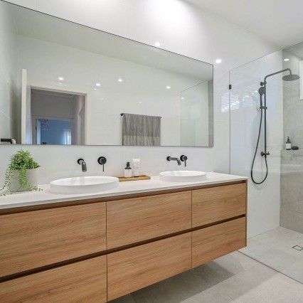 Ensemble de vanité de salle de bains moderne monté sur le mur avec armoire à miroirs intelligents largeur 38-46