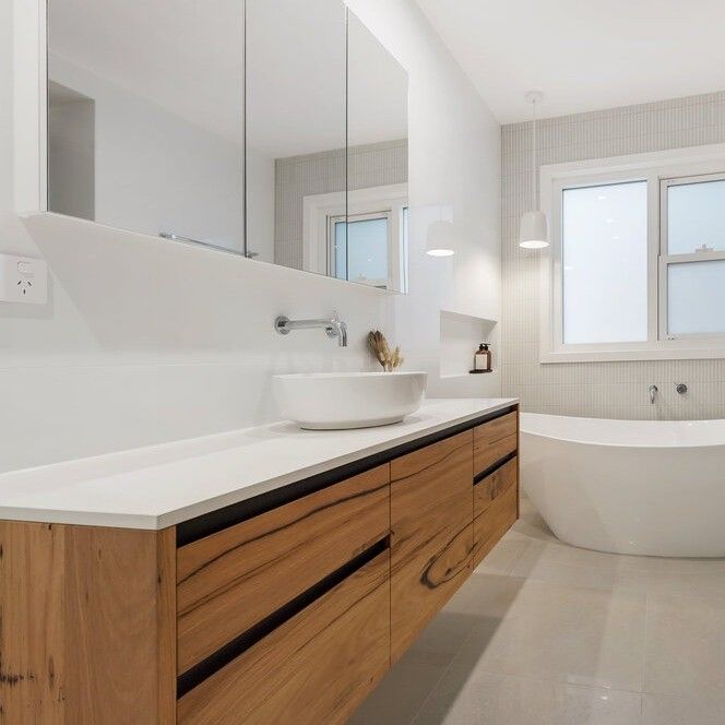 Armoire de salle de bain en bois montée sur le mur bassin de dalles et miroir lumineux LED largeur 38-46 pouces