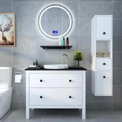 Transformez votre salle de bains avec des armoires flottantes et un miroir à LED tactile