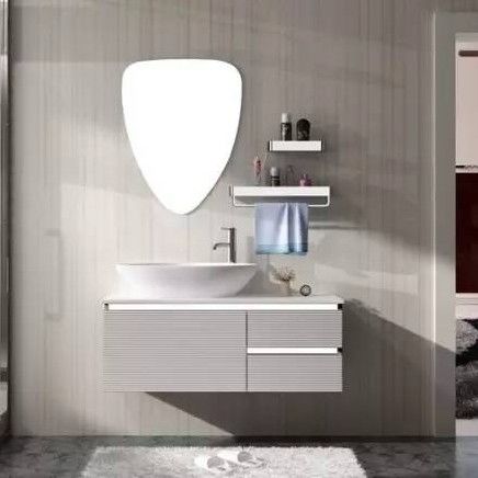 Vanité de salle de bain de style européen avec conception sans poignée et options de couleurs personnalisées