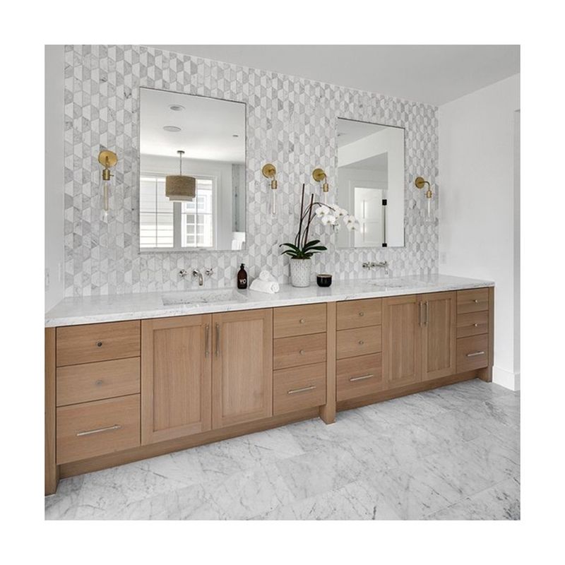 38-46 en largeur en bois massif Vanité de salle de bain avec miroir en argent et design contemporain