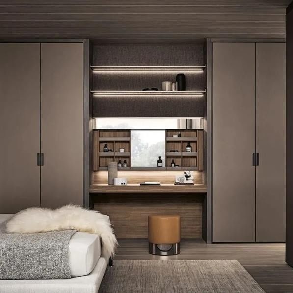 Chambre de chambre de style moderne avec 8 portes coulissantes et miroir