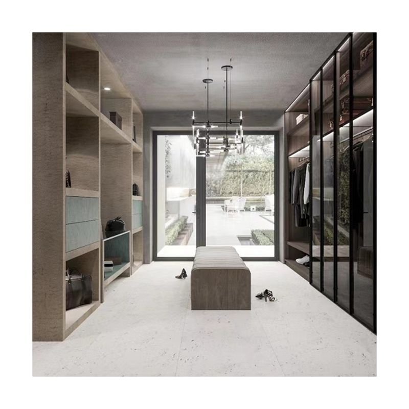 Grande promenade en bois dans le placard intégré pour un appartement moderne 2D / 3D et design haut de gamme