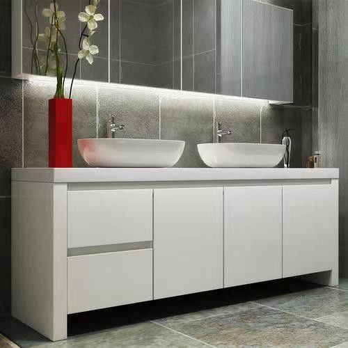 Armoire de rangement moderne et salle de bain Vanity Light Combo avec miroir par YALIG Design
