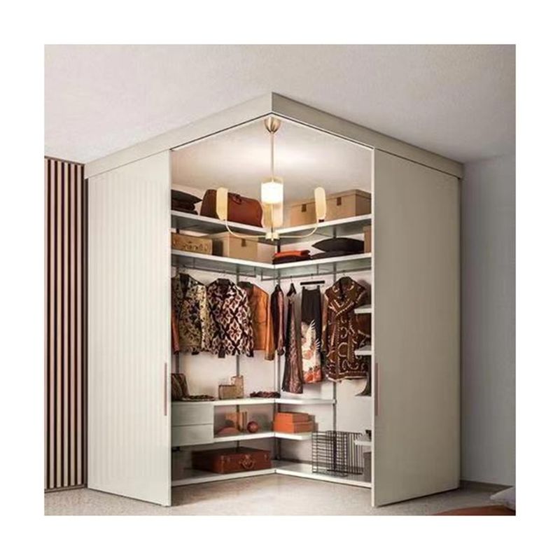 Le MR HDF Board Walk in Wardrobes est parfait pour le design de toute votre maison